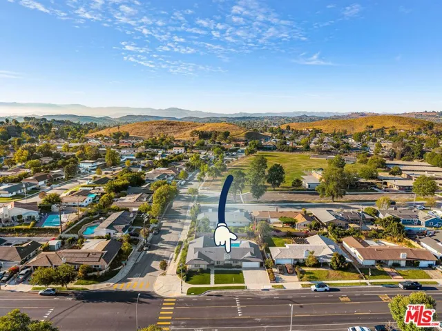 91 W Gainsborough Road, Thousand Oaks, California 91360