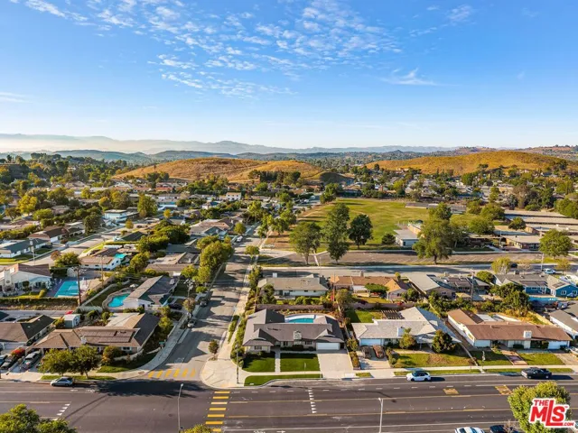 91 W Gainsborough Road, Thousand Oaks, California 91360