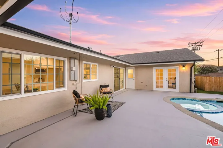 91 W Gainsborough Road, Thousand Oaks, California 91360