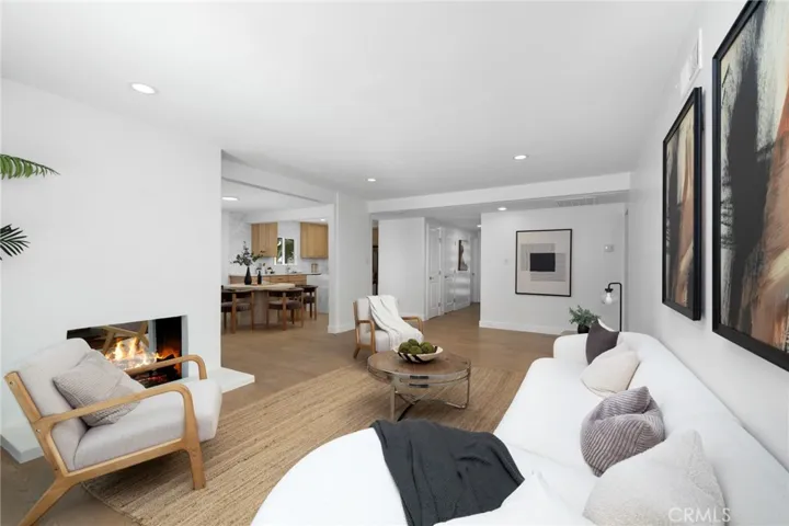 15550 Otsego Street, Encino, California 91436