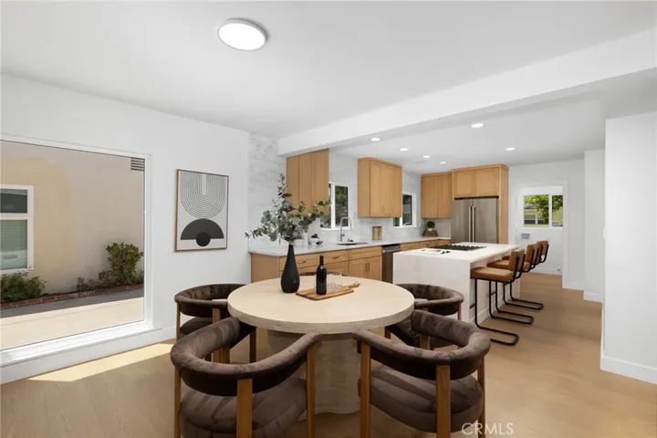 15550 Otsego Street, Encino, California 91436
