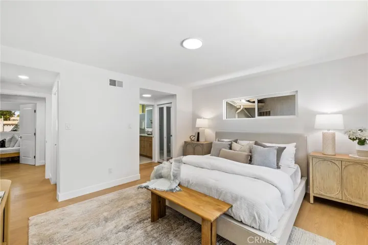 15550 Otsego Street, Encino, California 91436