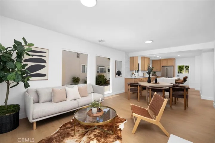 15550 Otsego Street, Encino, California 91436
