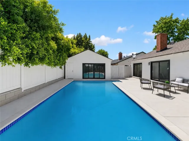 15550 Otsego Street, Encino, California 91436