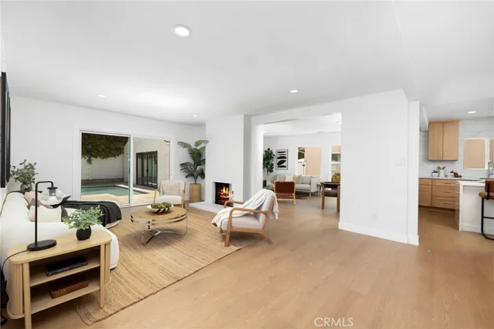 15550 Otsego Street, Encino, California 91436