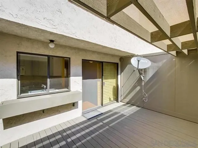 8462 Via Sonoma 39, La Jolla, California 92037