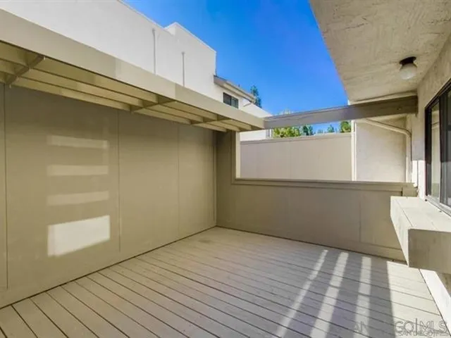 8462 Via Sonoma 39, La Jolla, California 92037