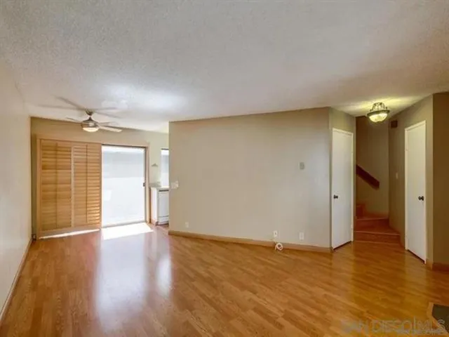 8462 Via Sonoma 39, La Jolla, California 92037
