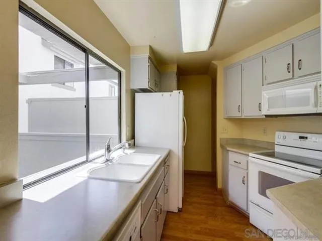 8462 Via Sonoma 39, La Jolla, California 92037