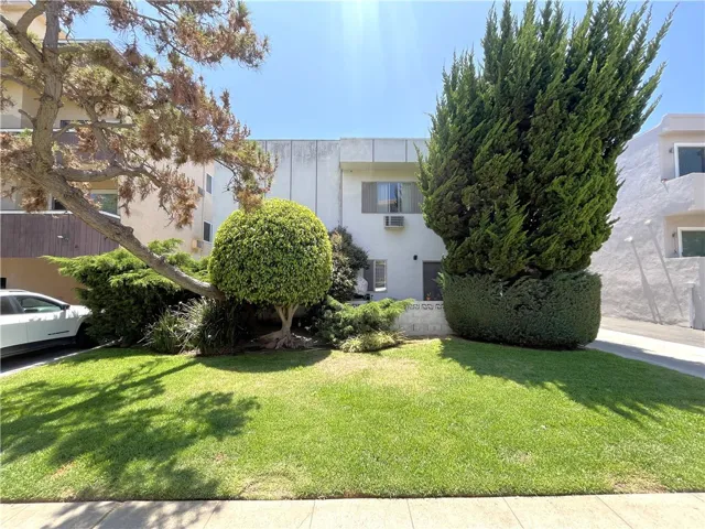 1933 Pelham Avenue 3, Los Angeles, California 90025