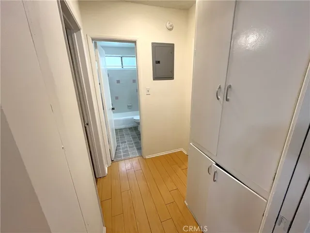 1933 Pelham Avenue 3, Los Angeles, California 90025