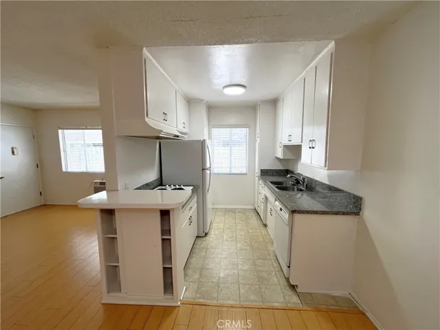 1933 Pelham Avenue 3, Los Angeles, California 90025
