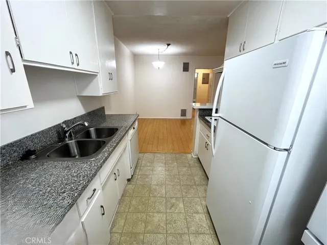 1933 Pelham Avenue 3, Los Angeles, California 90025