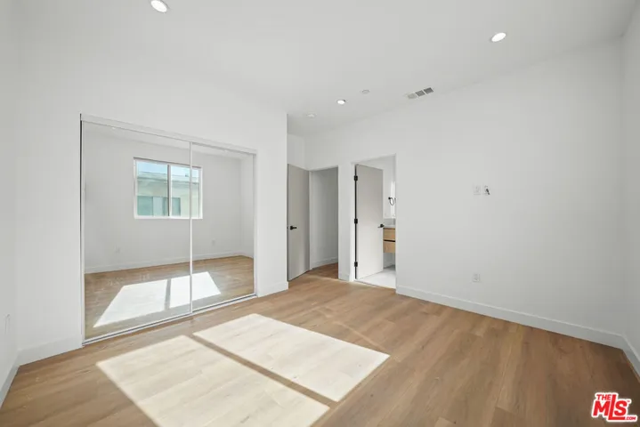 13694 Erwin Street 2, Van Nuys, California 91401