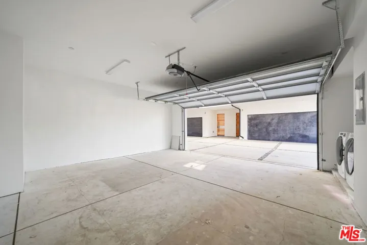 13694 Erwin Street 2, Van Nuys, California 91401