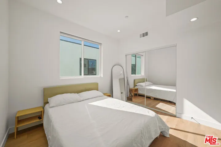 13694 Erwin Street 2, Van Nuys, California 91401