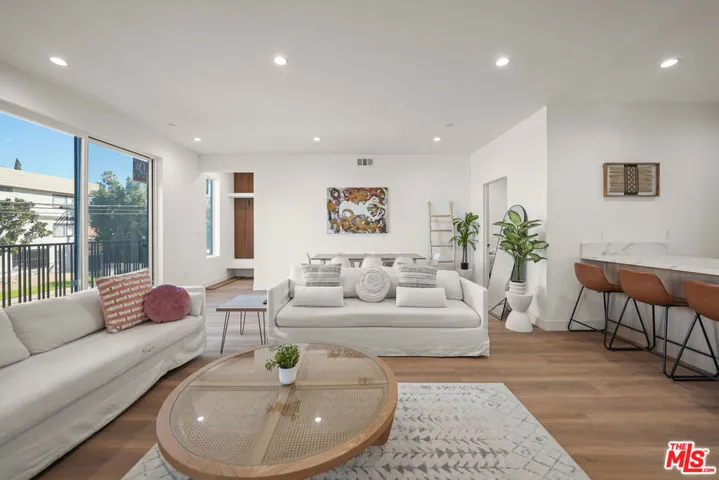 13694 Erwin Street 2, Van Nuys, California 91401