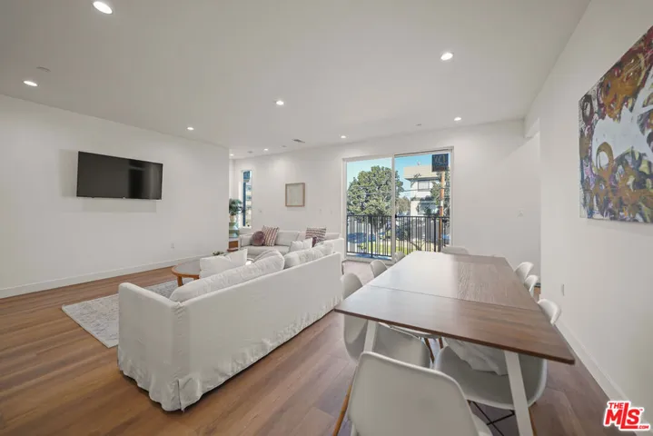 13694 Erwin Street 2, Van Nuys, California 91401