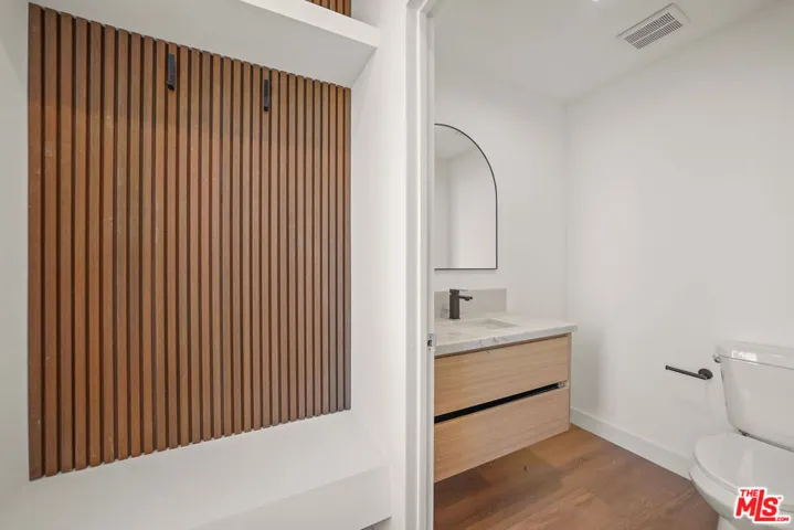 13694 Erwin Street 2, Van Nuys, California 91401