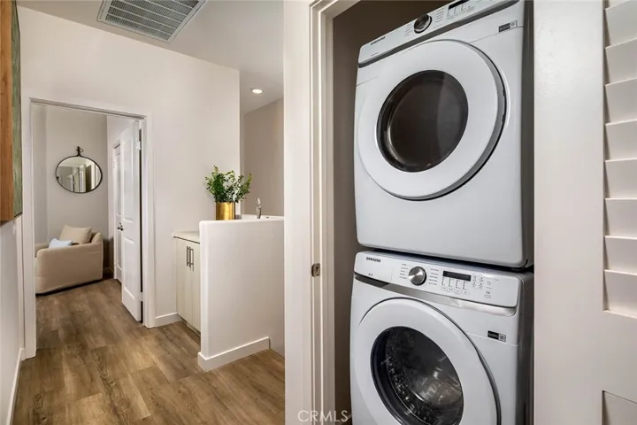 1517 W Vista Way, San Pedro, California 90732