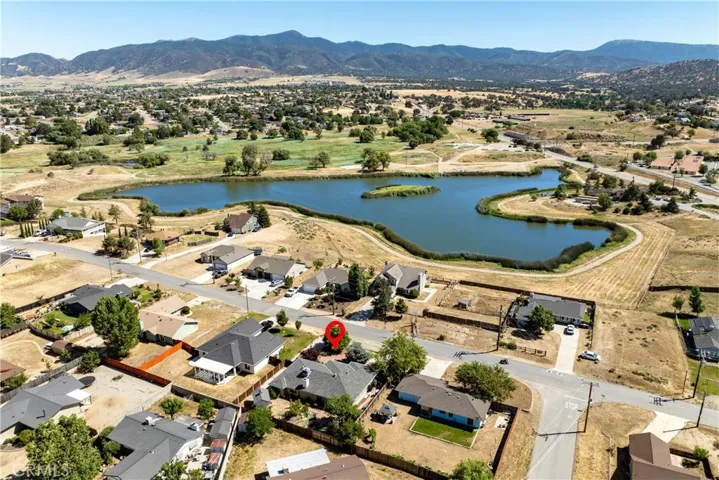 20317 Weston Avenue, Tehachapi, California 93561