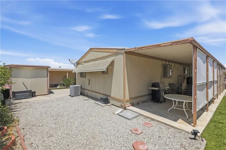 1251 E Lugonia 88, Redlands, California 92374