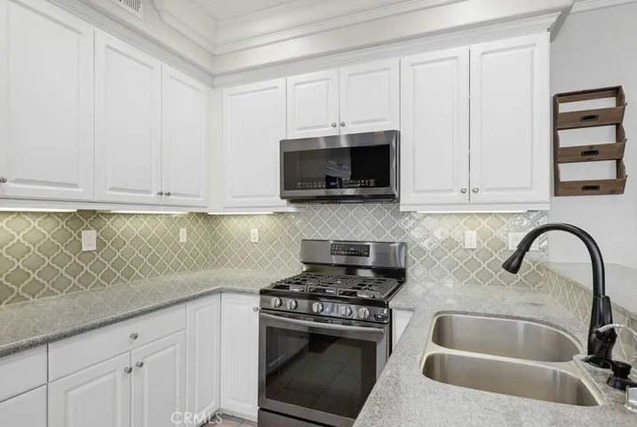 392 W Linden Drive, Orange, California 92865