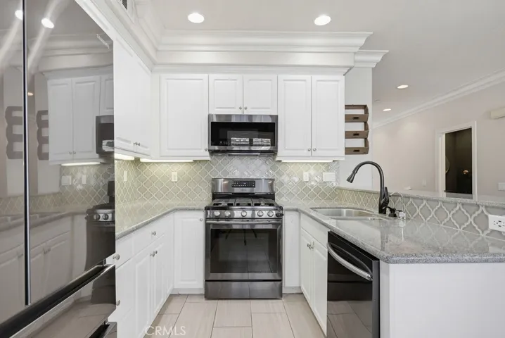 392 W Linden Drive, Orange, California 92865