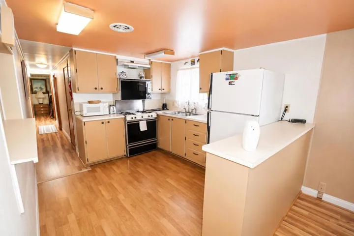 Kitchen area
