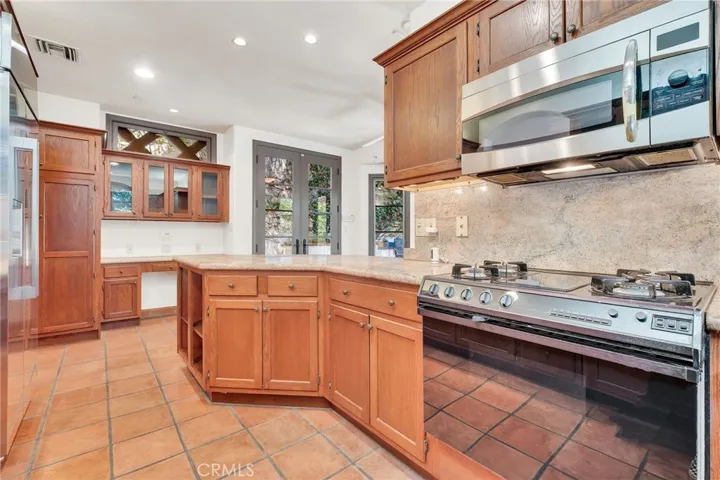 1345 Indiana, South Pasadena, California 91030