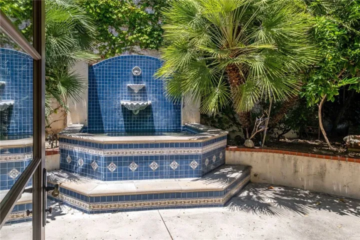 1345 Indiana, South Pasadena, California 91030
