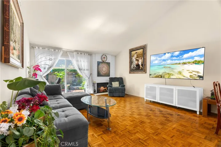6 Eucalyptus, Irvine, California 92612