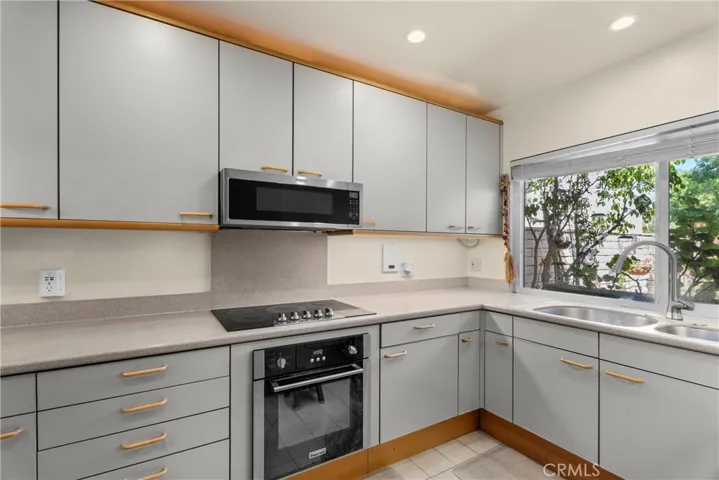 6 Eucalyptus, Irvine, California 92612