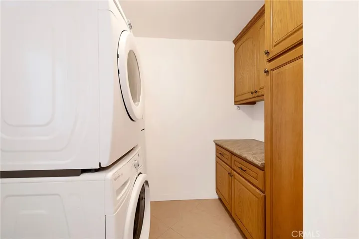 17209 Falda, Torrance, California 90504