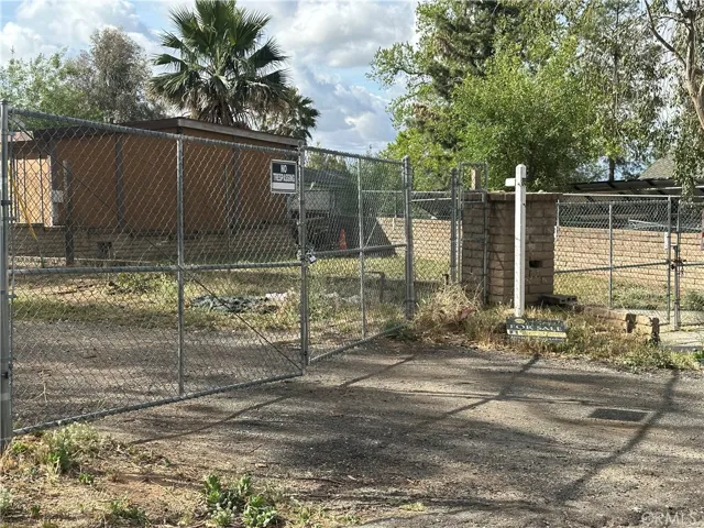 425 Arrowhead Ave, San Bernardino, California 92404