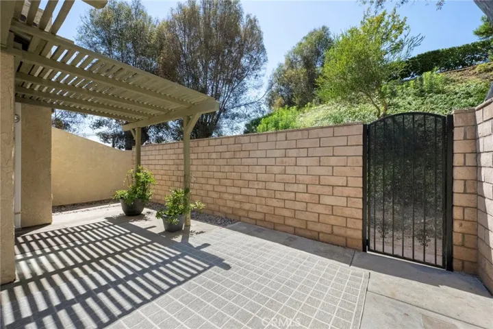 This end unit is very private with no homes on the corner and no homes behind!