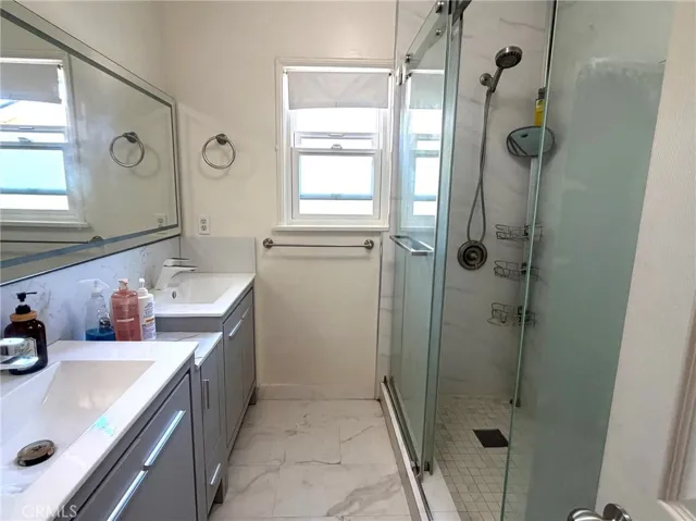 updated hall full bathroom