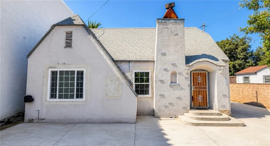 885 W Valley, Colton, California 92324