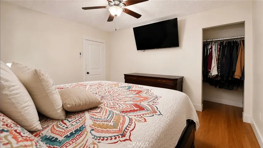 885 W Valley, Colton, California 92324