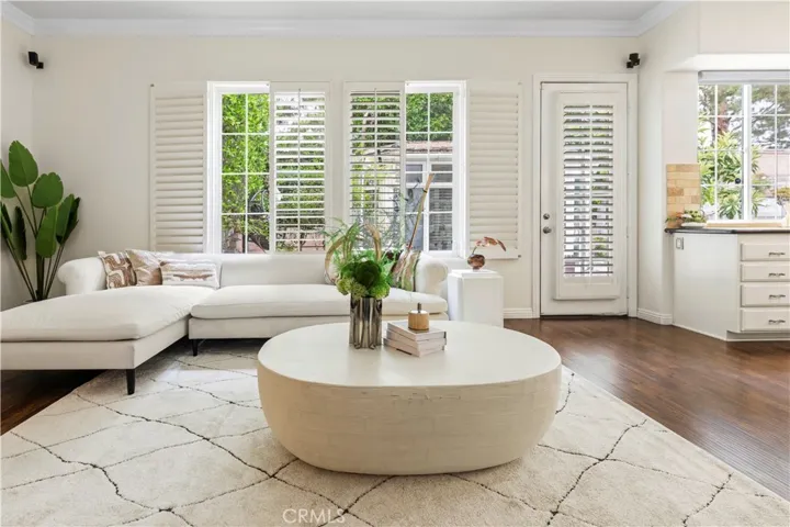 82 Winslow Lane, Irvine, California 92620