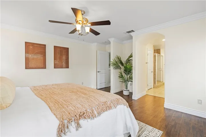 82 Winslow Lane, Irvine, California 92620