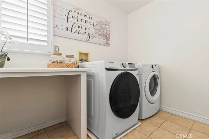 82 Winslow Lane, Irvine, California 92620