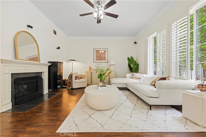 82 Winslow Lane, Irvine, California 92620