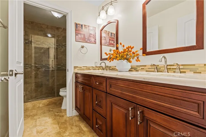 82 Winslow Lane, Irvine, California 92620