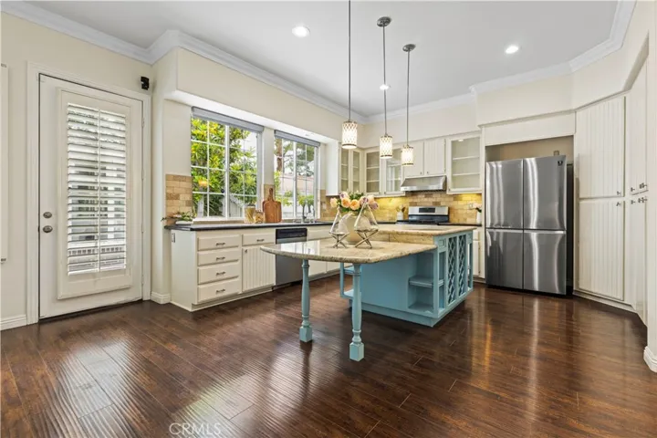 82 Winslow Lane, Irvine, California 92620