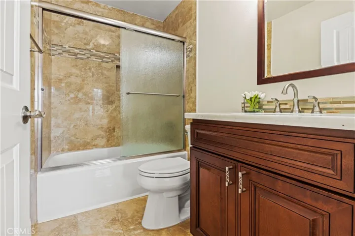 82 Winslow Lane, Irvine, California 92620