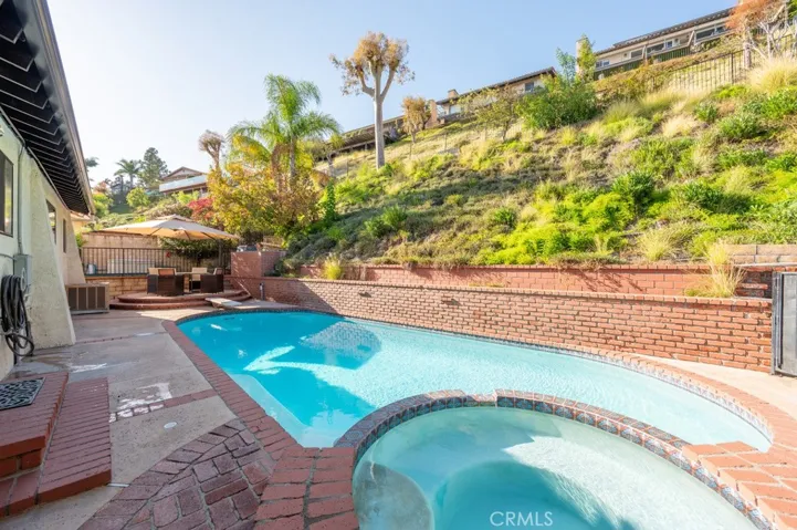 1350 E Tujunga, Burbank, California 91501