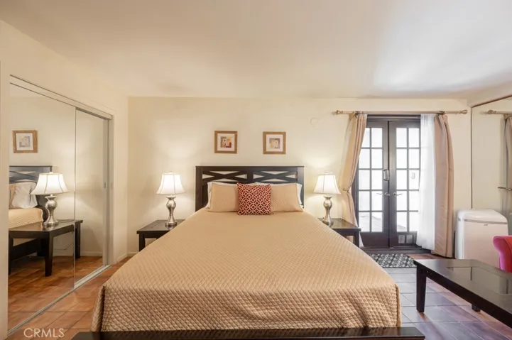 1350 E Tujunga, Burbank, California 91501