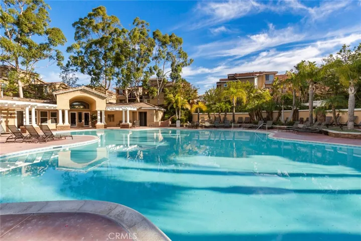 Resort Style Pool with a Spa, Showers and BBQ