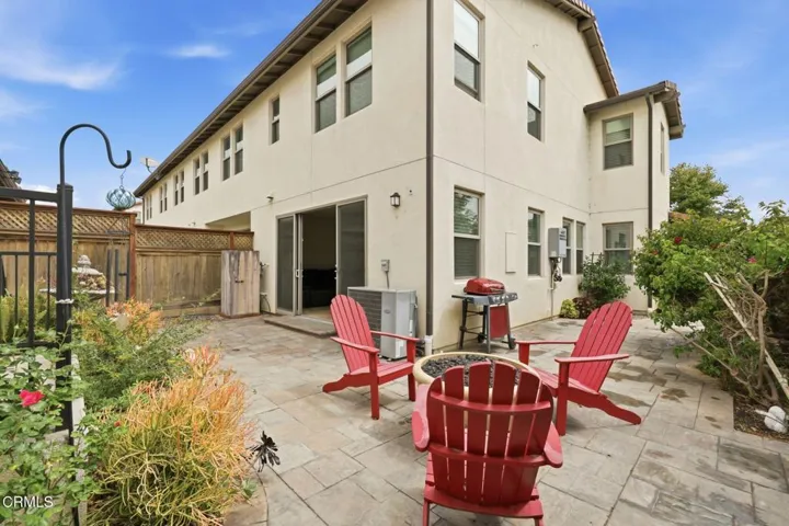 283 Los Altos Listing photo 2